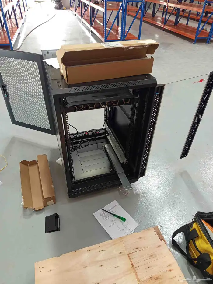 متخصصون في تجميع وتركيب منظومة UPS ويوجد ضمان للتركيب وخدمة 7