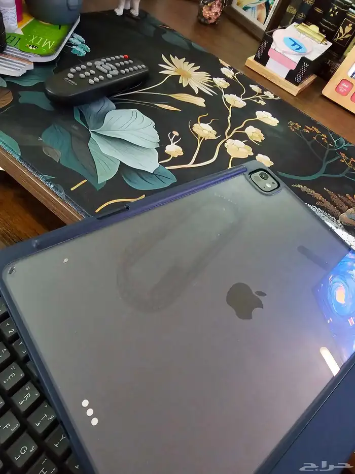 ايباد برو m4 13 انش للبيع استعمال اسبوع المطلوب 4100 0