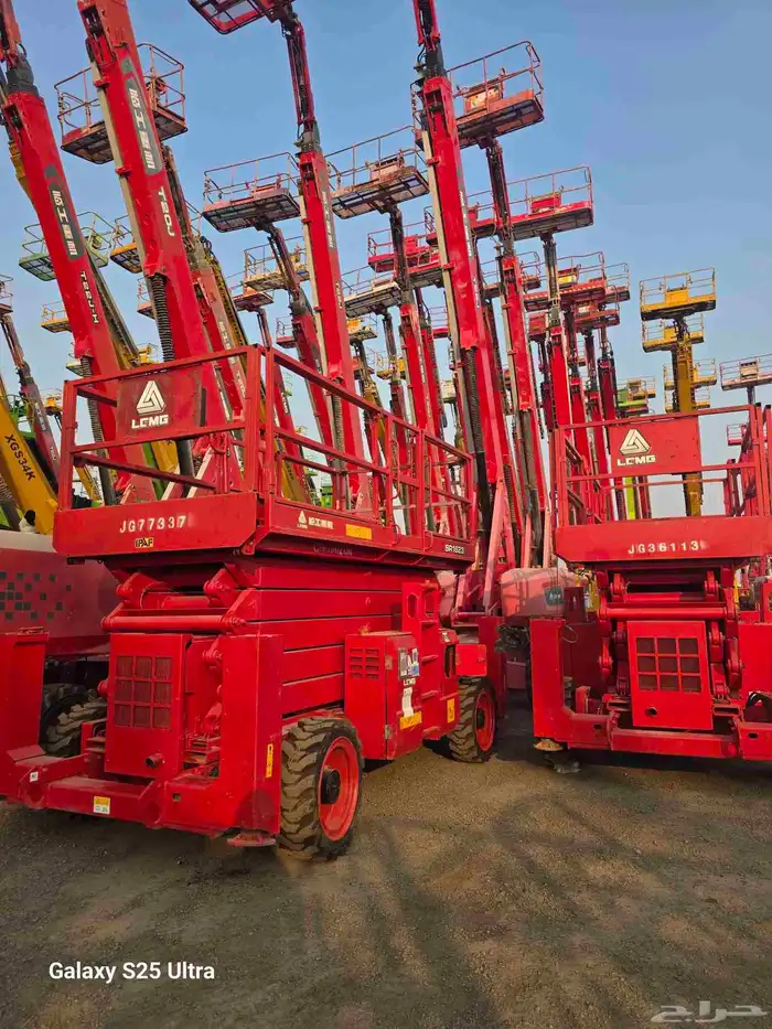 رافعة مقصية للايجار سيزرللايجار سيزرات لفت كهرباء للايجار 9