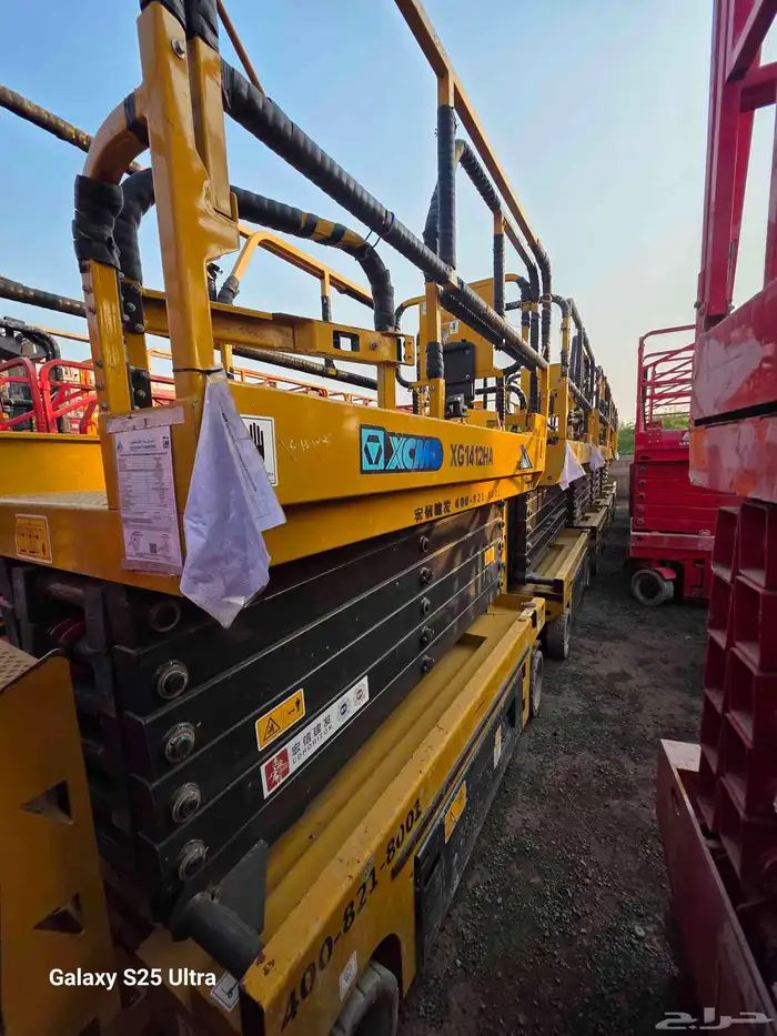 رافعة مقصية للايجار سيزرللايجار سيزرات لفت كهرباء للايجار 7