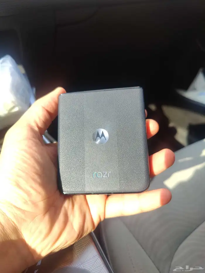 جوال موترولا رازر 50 الترا 5