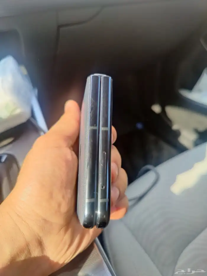 جوال موترولا رازر 50 الترا 4