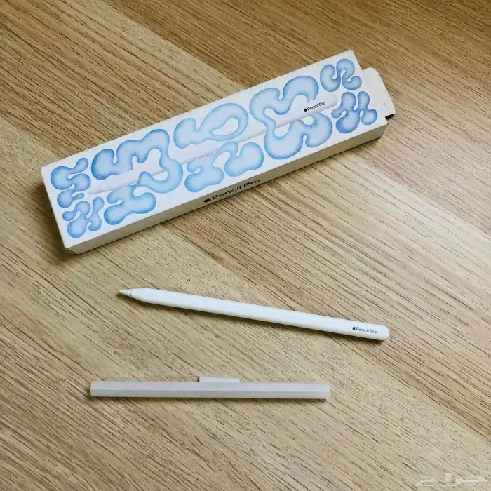 ايباد اير 2025 شاشة 13 مع كامل ملحقاته 4