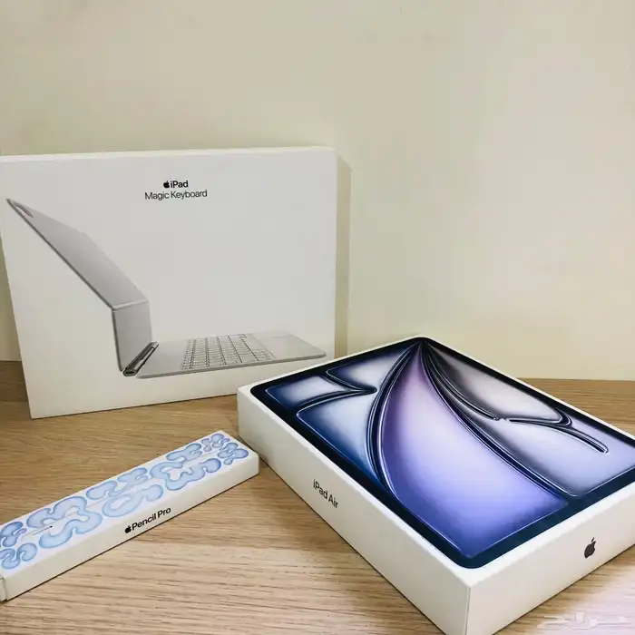 ايباد اير 2025 شاشة 13 مع كامل ملحقاته 1