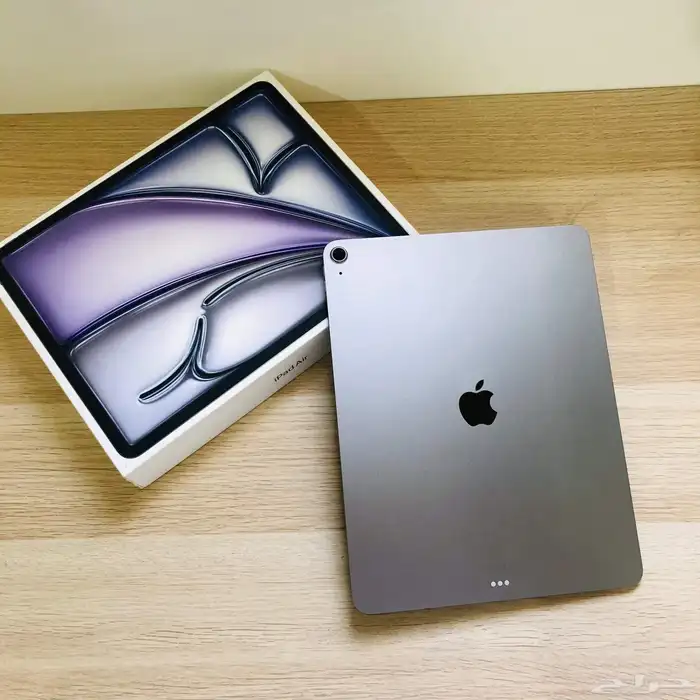 ايباد اير 2025 شاشة 13 مع كامل ملحقاته 5