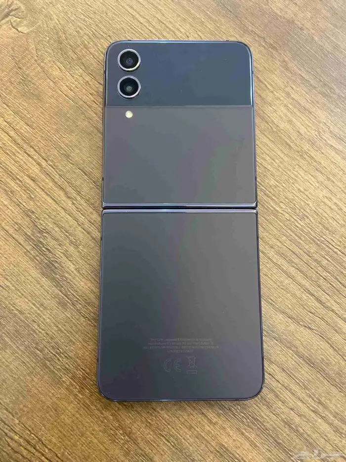 للبيع زد فليب 4 سامسونق z flip 4 9