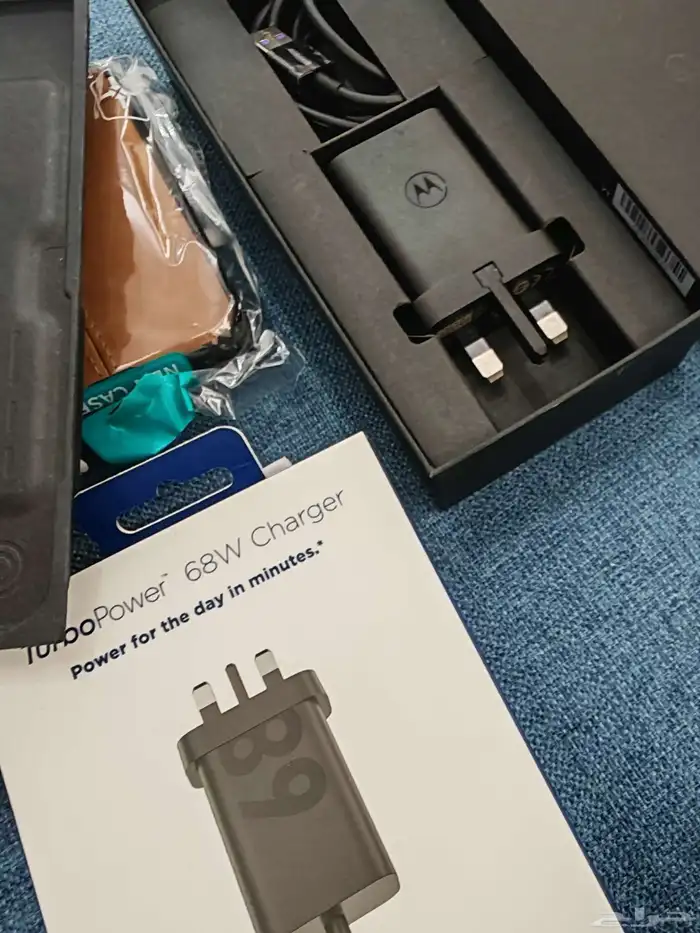 موتورولا رازار 60 الترا 5G سعة 512GB 11