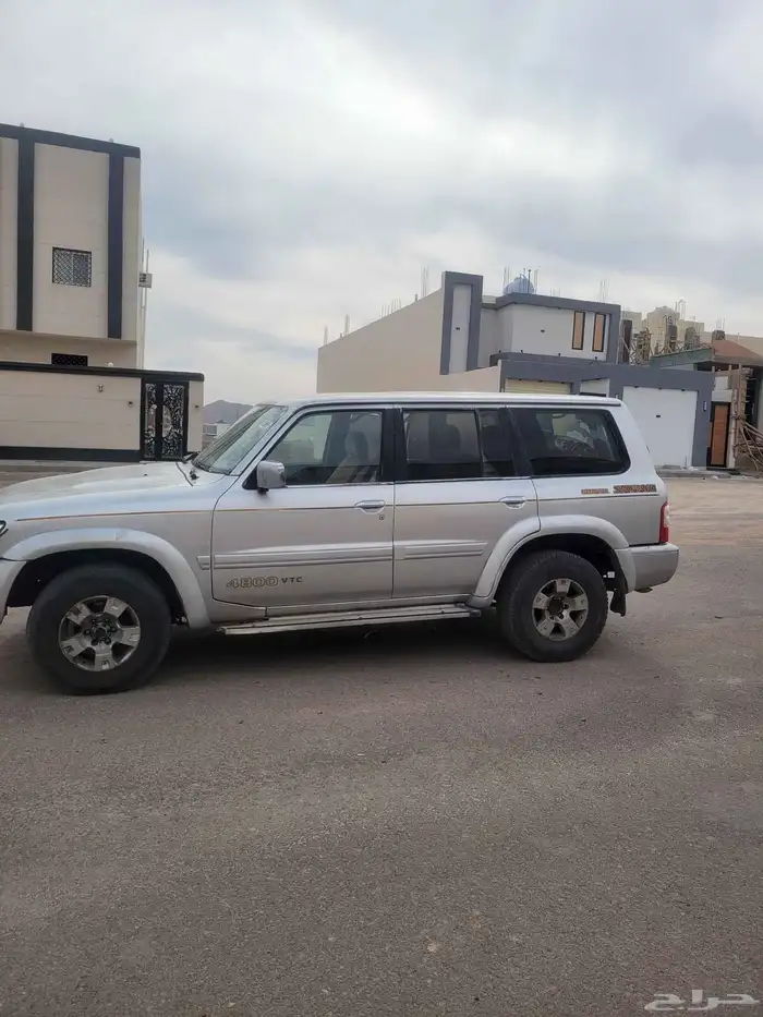 للبيع جيب نيسان ديزل اساس مديل 2000 الجيب مكينه جربكس شرط 0