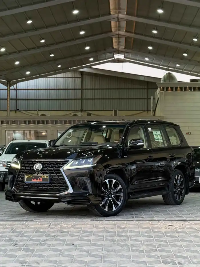 لكزس - 2016 - LX570 - فل كامل 3