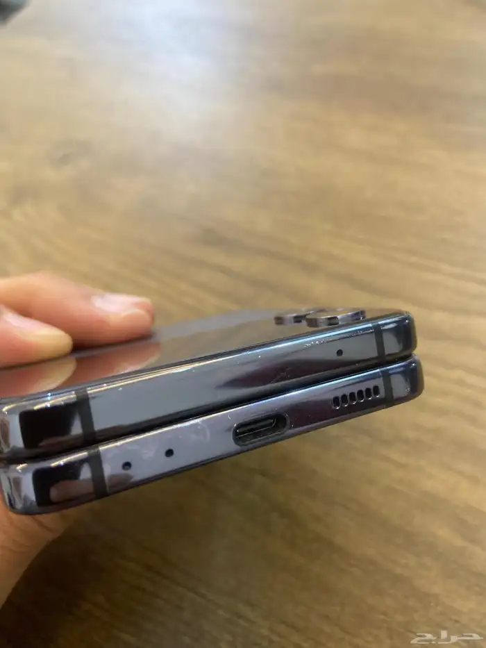 للبيع زد فليب 4 سامسونق z flip 4 2