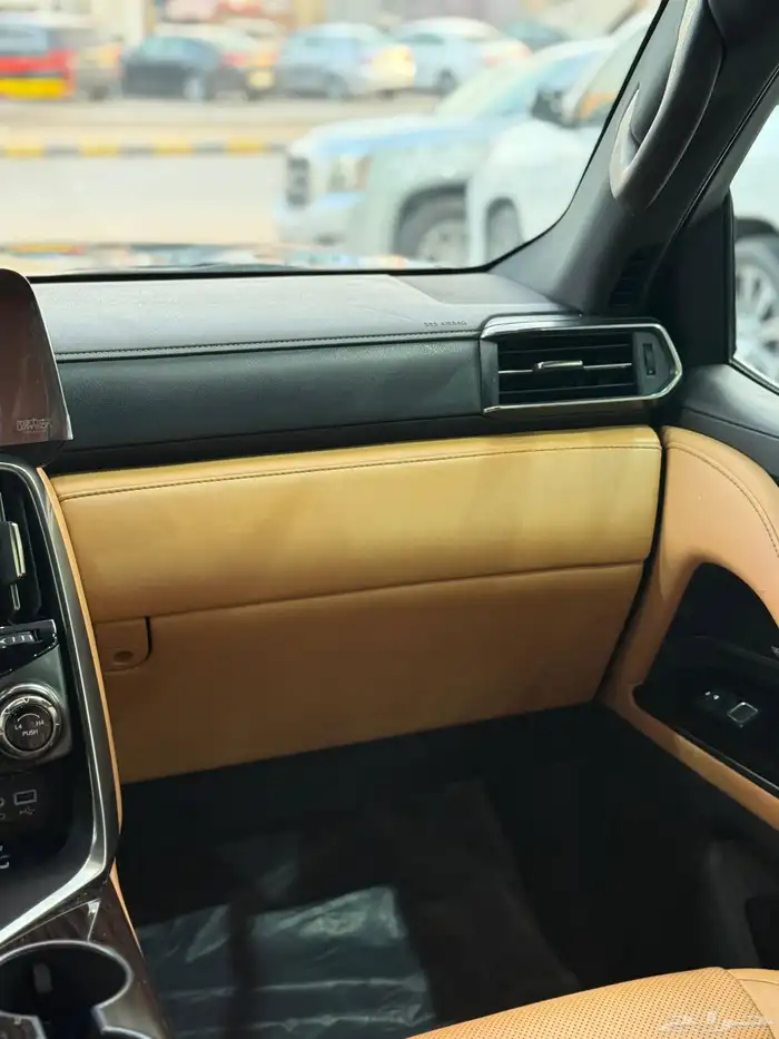 لكزس - 2023 - LX600 - BB - فل كامل 24