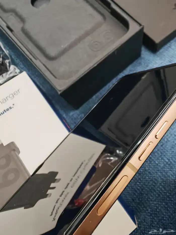 موتورولا رازار 60 الترا 5G سعة 512GB 8