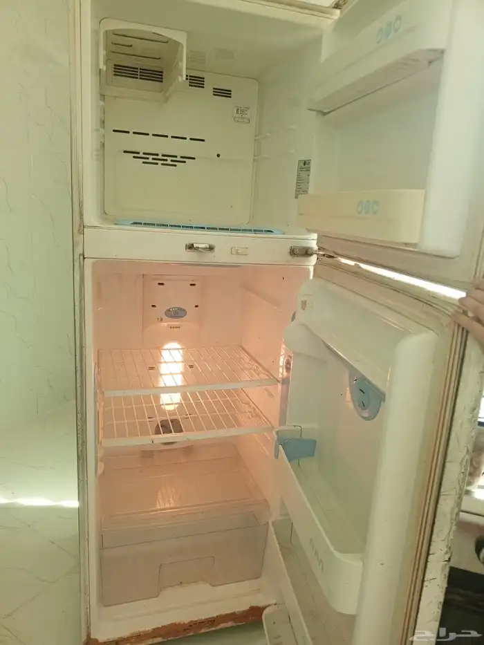 ثلاجه ال جي متوسطة الحجم 1