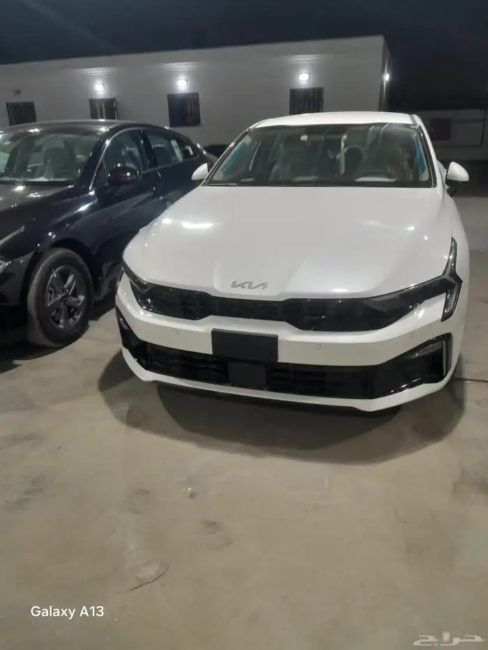 كياK5استاندر بصمه موديل 2026 اللون ابيض اور مادى 0