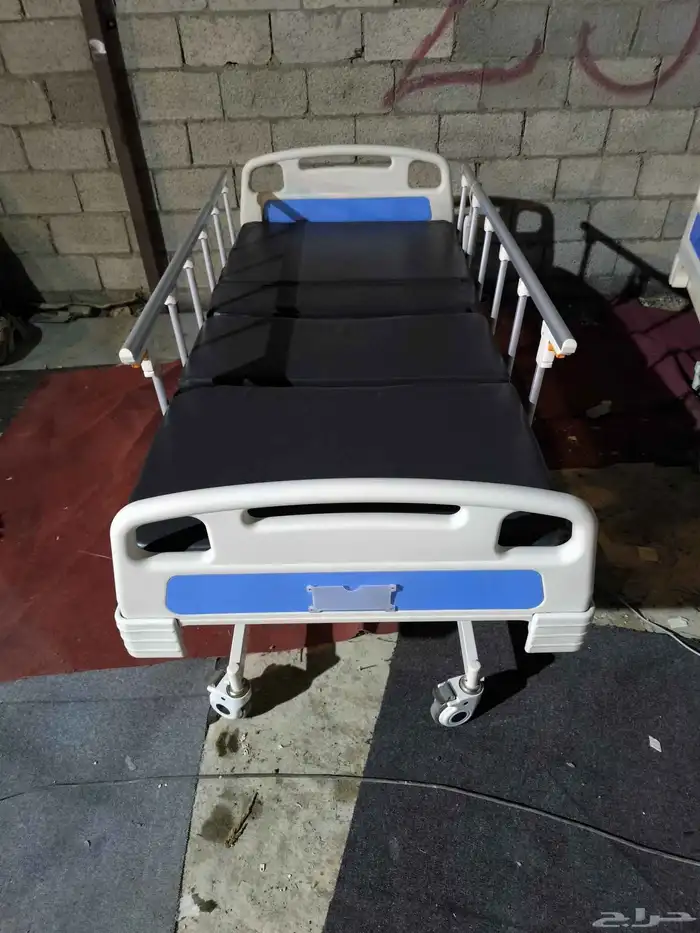 سرير طبي كهربائي 1