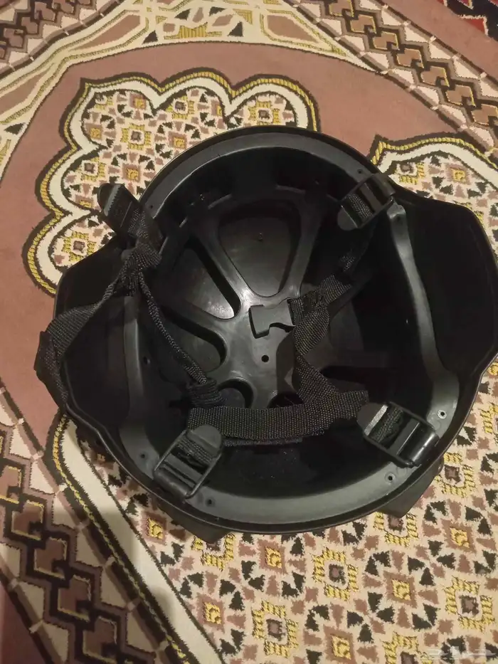 خوذه رائس للسلامة جديدة لم تستعمل نوع اصلي ممتاز للبيع 2
