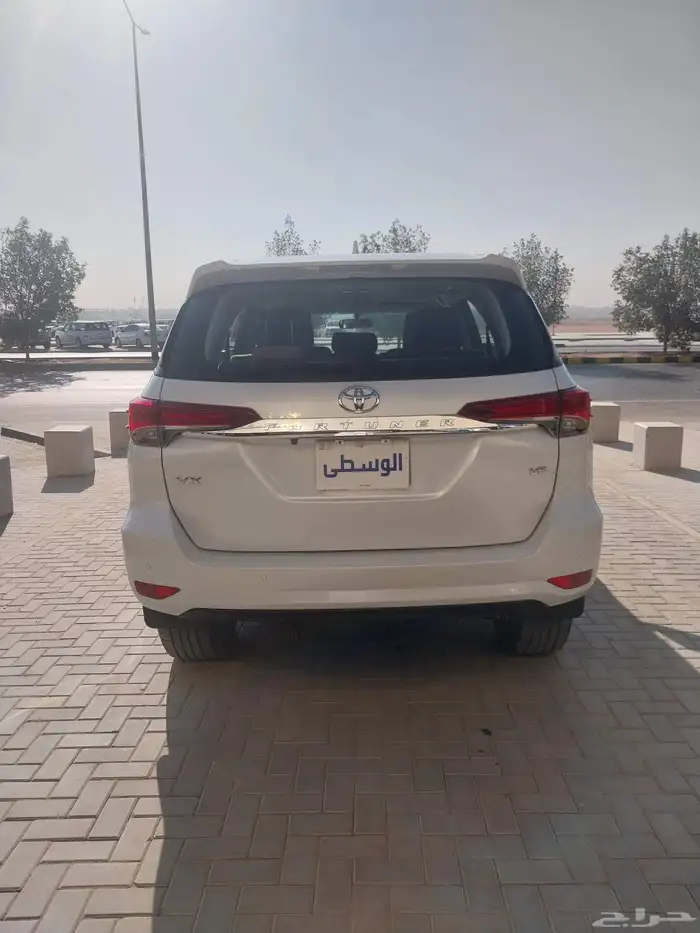 للبيع تويوتا فورتشنر موديل 2023 VX 2