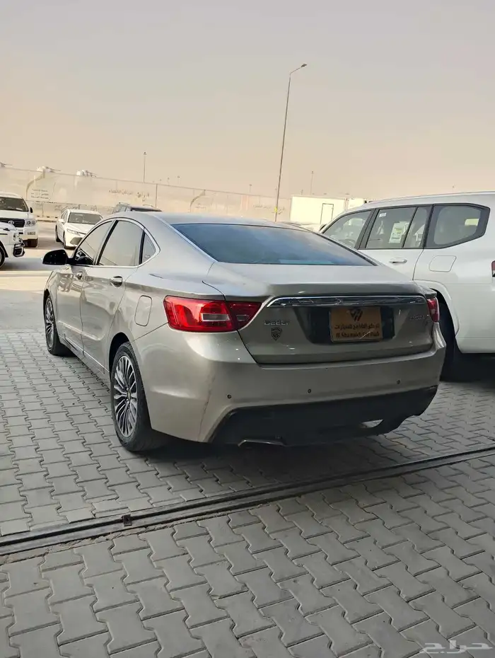 جيلي 2019 فل كامل بنزين قير اتوماتيك 4