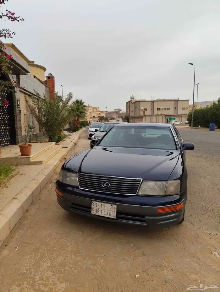 لكزس LS400 4