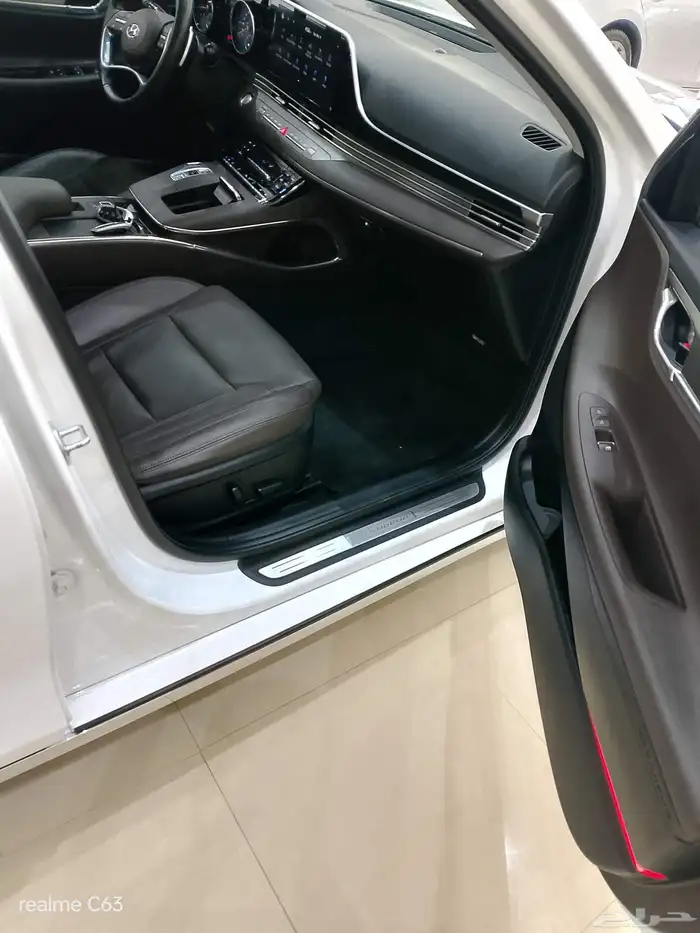 ازيرا2021 6سلندر 8