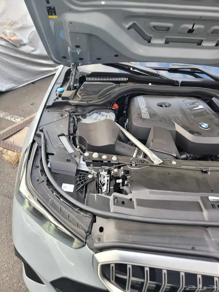 مملوكة لدي العصيمي قيد الشحن BMW520i mkit 2024 24