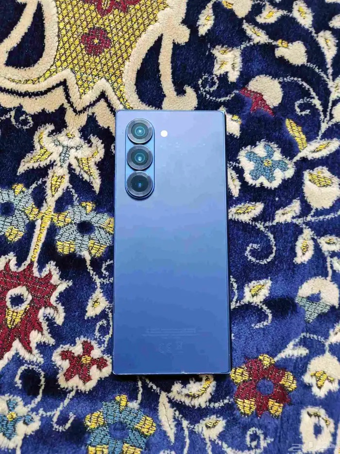 جلاكسي فولد 6 1