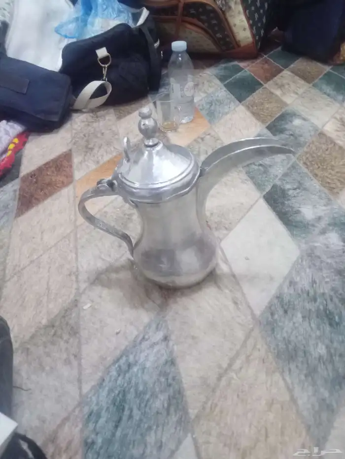 دله نوع قديم جدا جدا. تسمى الحبار بغدادي نحاس سوم 800 ريال 0