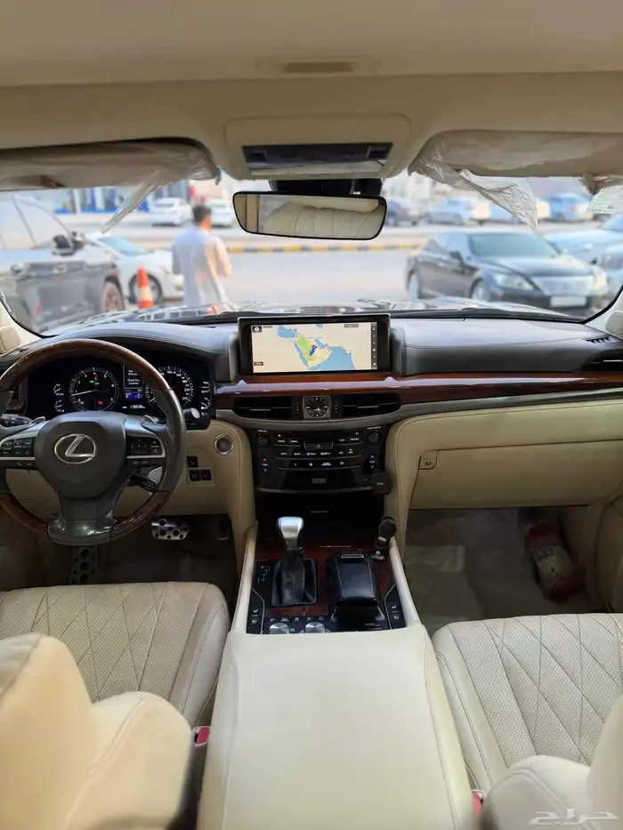 لكزس - 2016 - LX570 - فل كامل 17