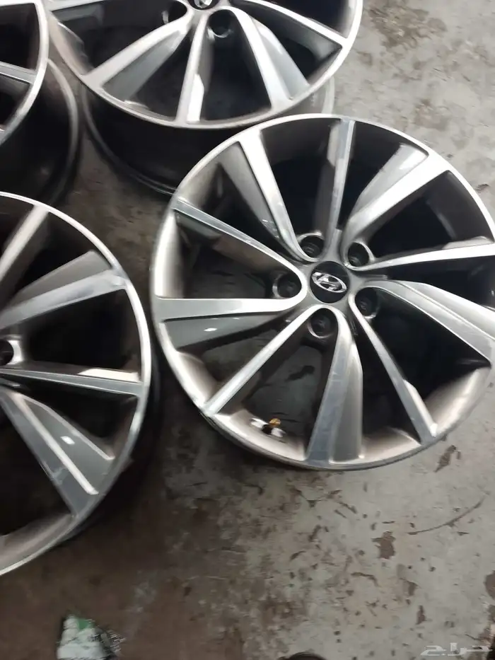 طقم جنوط توسان اصلي وكاله مقاس 18 1