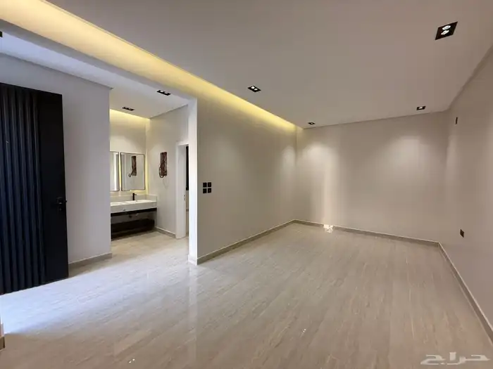 فيلا درج صالة فاخرة مساحة 200 متر مقابل القريه الشعبيه 4