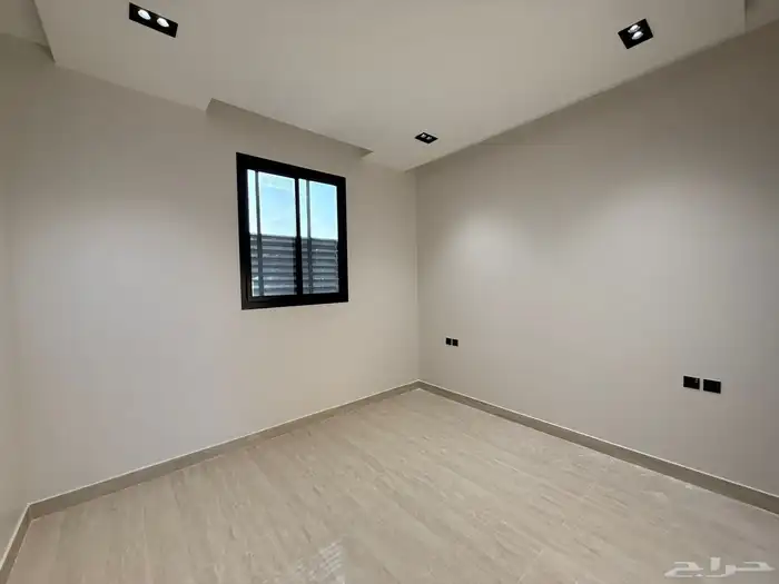 فيلا درج صالة فاخرة مساحة 200 متر مقابل القريه الشعبيه 22