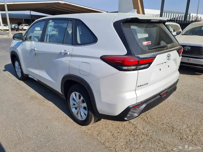 تويوتا انوفا 2025GL هيبرد 7