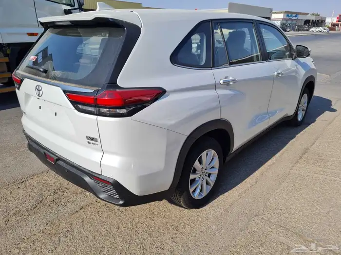 تويوتا انوفا 2025GL هيبرد 6