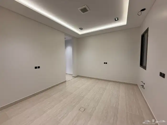 فيلا درج صالة فاخرة مساحة 200 متر مقابل القريه الشعبيه 8