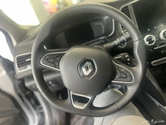 رينو ميجان نصف فل موديل 2024 7