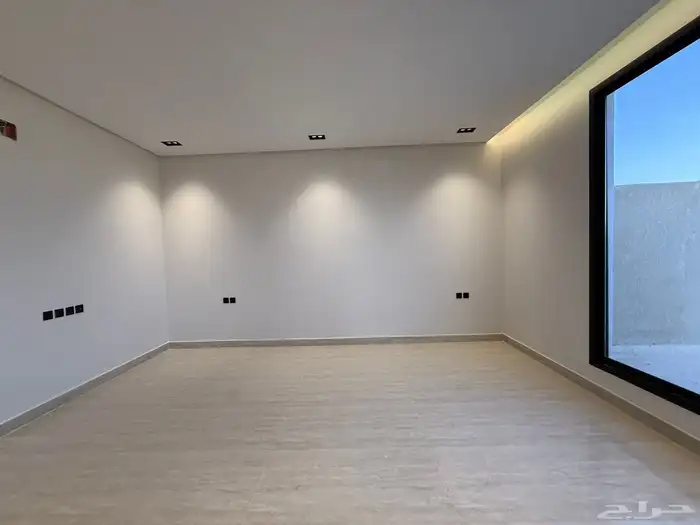 فيلا درج صالة فاخرة مساحة 200 متر مقابل القريه الشعبيه 19