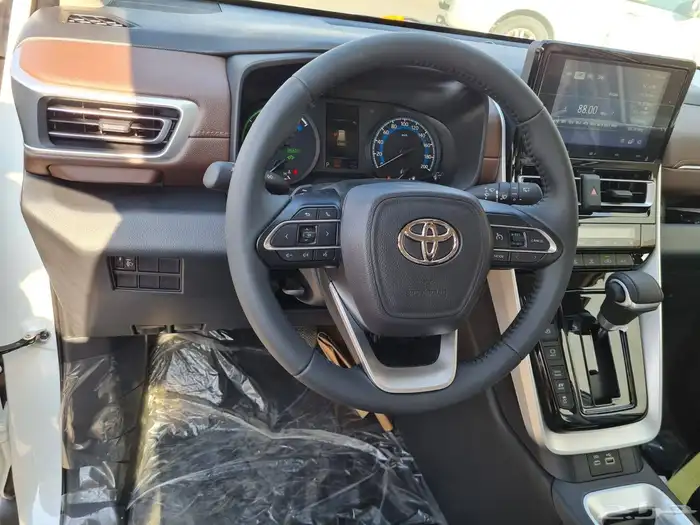 تويوتا اينوفا الفئه GL HEV الموديل 2026 عروضنا مستمره 4