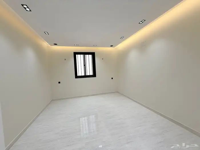 للبيع روف علوي مع ملحق تشطيبات فاخره مقابل نادي ضمك 10