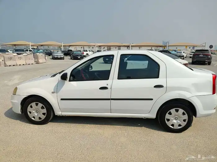 بيع سيارة رينو لوجان اوتوماتيك موديل 2012 3