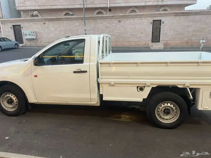 سياره ايسوزو ديماكس 2018 قمه في النظافه 4