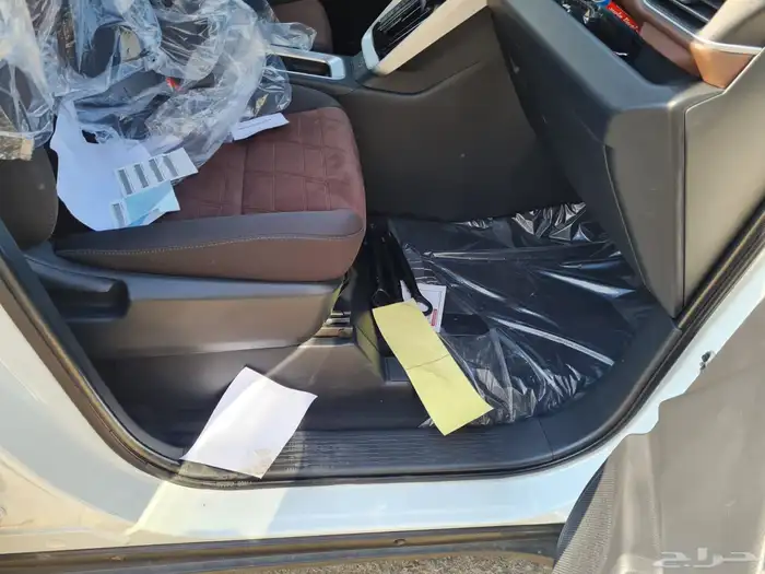 تويوتا انوفا 2025GL هيبرد 4