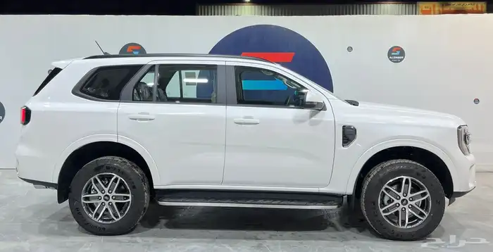 فورد ايفرست XLS 2025 1