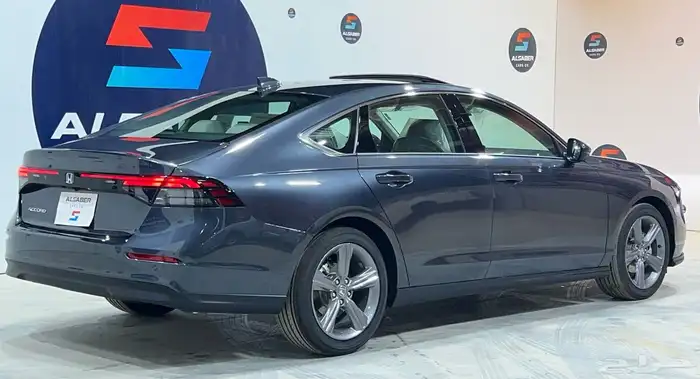 هوندا اكورد EX 2025 8