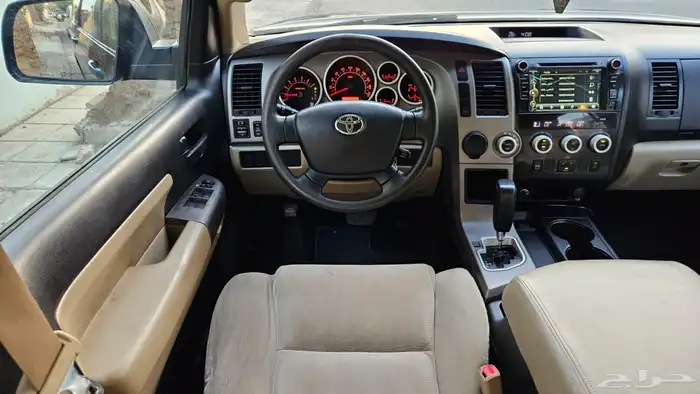 تويوتا سيكويا 2013 للبيع 17