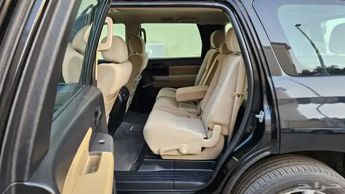 تويوتا سيكويا 2013 للبيع 8