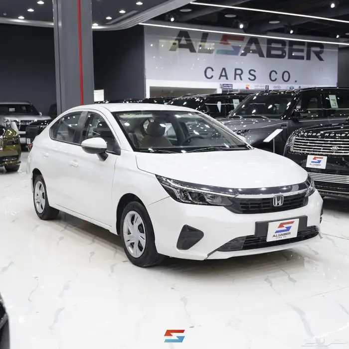 هوندا سيتي موديل 2024 مستخدم نظيف 5