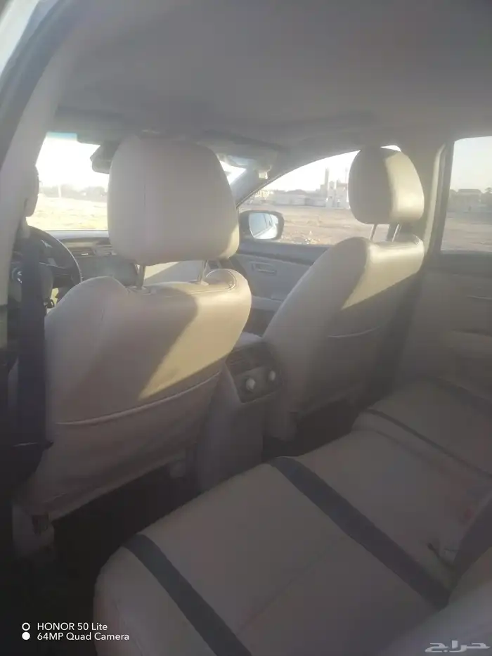 مازداCX9 2009 لون ابيض 5
