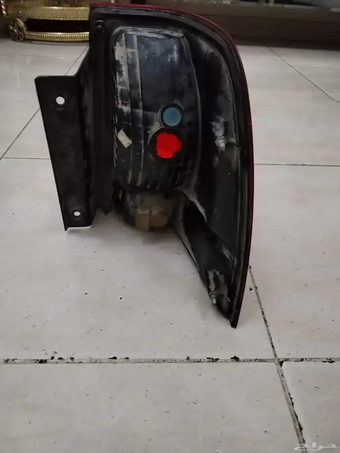 اسطب خلفي سياره فورد اكسبديشن موديل 2004 جهت اليسار اصلي 3