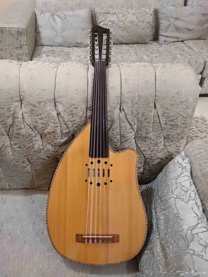 عود كهربائي عزف صوت رخيم وقمه العذوبه 0