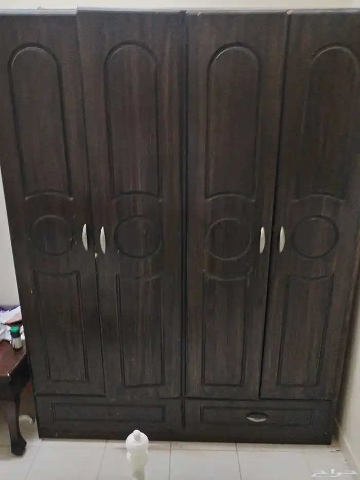 مكيف و ثلاجه تعمل بصوره جيده و دولاب للبيع في الخبر الجنوبيه 3